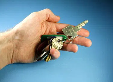Cleveland Elite Locksmith Cleveland, OH 216-606-9009 - 3a-Locksmith-26-key-service